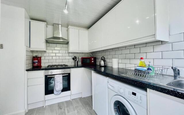 Central Hamilton House