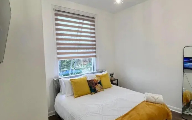 Dalston Luxe Studios