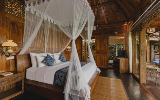 Airsania Ubud Antique Villas