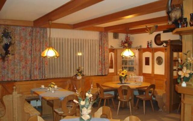 "Blauer Bock" Hotel-Garni - Bed & Breakfast