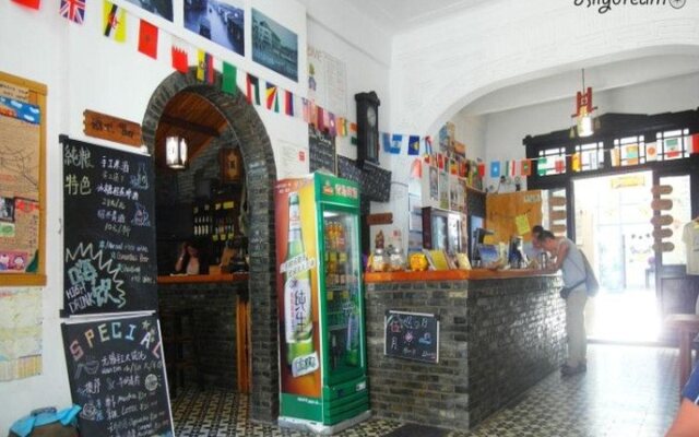 Xu International Youth Hostel