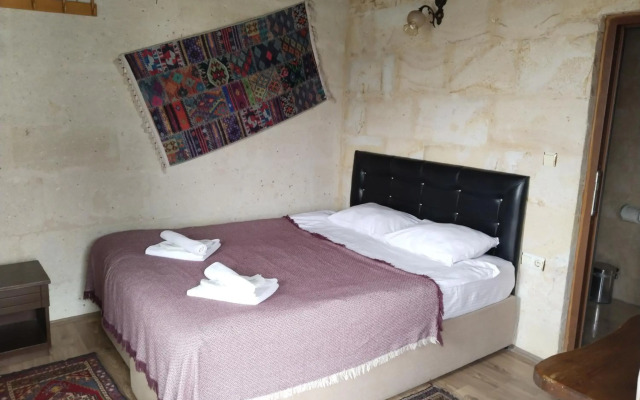 Avlu Cave House