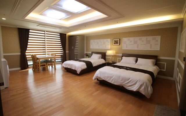 R&D Residence Hotel