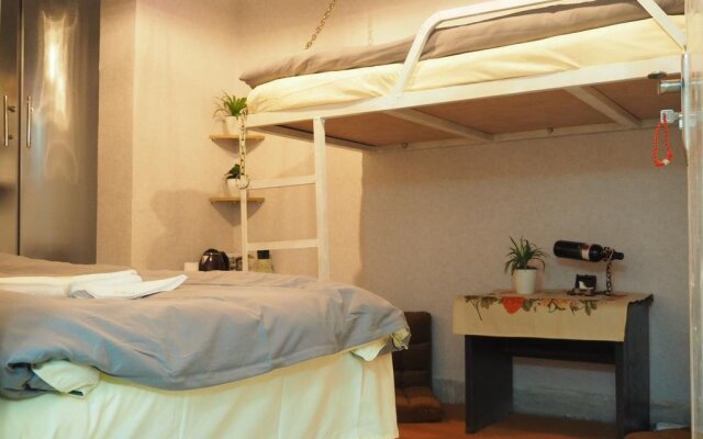 MO Hostel