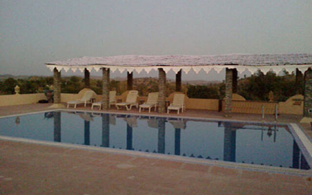 United 21 Royal Resort, Todgarh