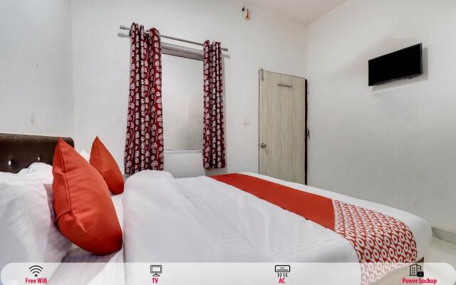 Hotel Rj18 by OYO Rooms