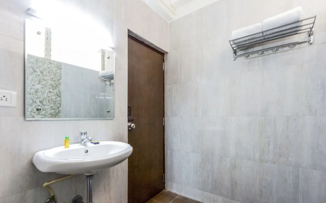 Iwe Studio By OYO Rooms