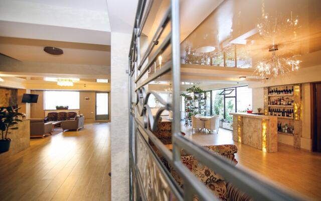 Hotel Kera