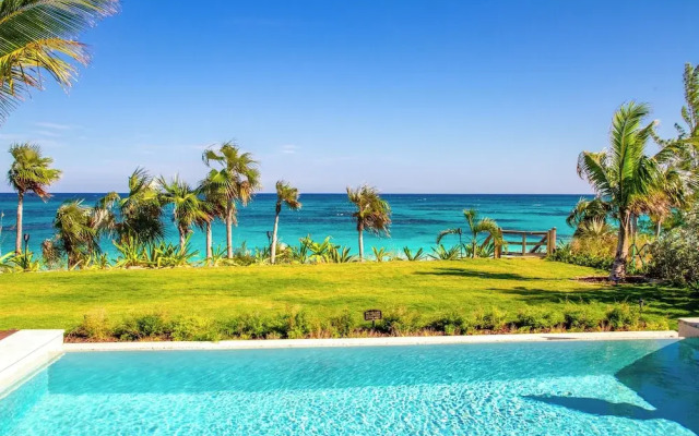 Wild Orchid Hideaway: Lux Beachfront Sanctuary
