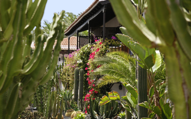 Seaside Grand Hotel Residencia