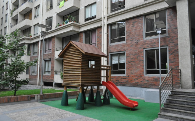 Santiago Lastarria Apartment