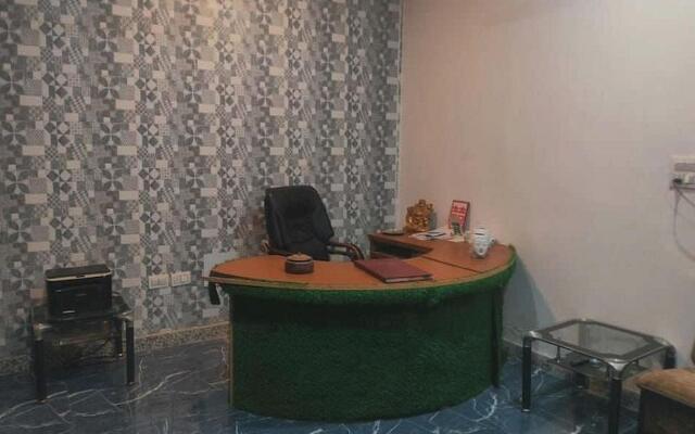 OYO Flagship 702723 The Grand Cosmos