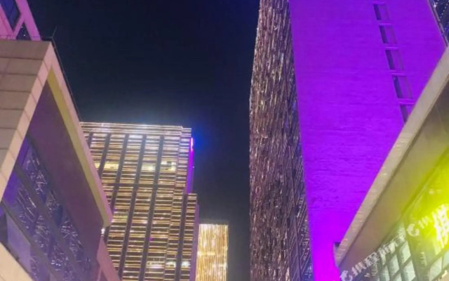 Wanlong Apartment Xiangxue Branch