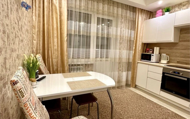 Фреш рум на улице Маршала Устинова, д.1