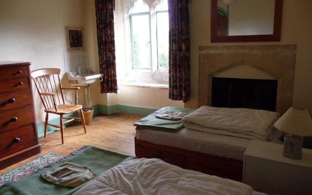 Monkton Wyld Court