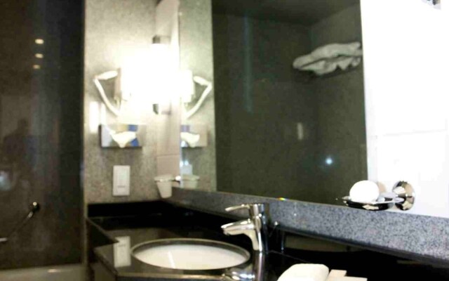 The Avenue Suites