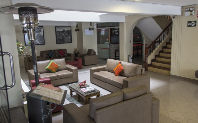 Hotel De La Villa Hermoza