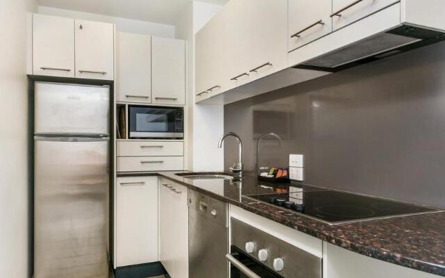Lennox Holiday Apartments