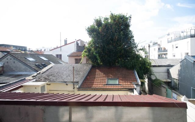 Loft With 4 Bedrooms, Terrace, Very Close To Paris