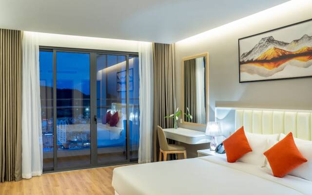DeLaSea Ha Long Hotel