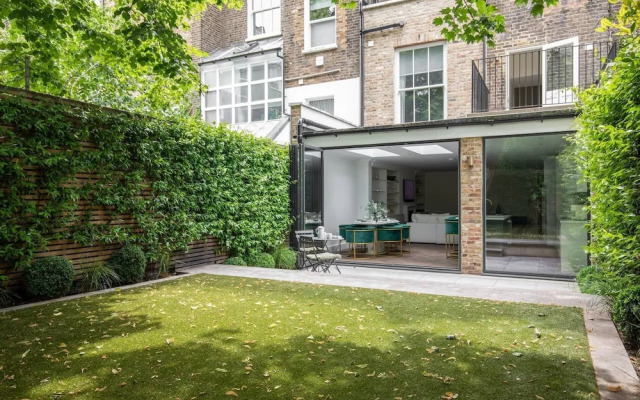 Westbourne Park Road Xviii by Onefinestay