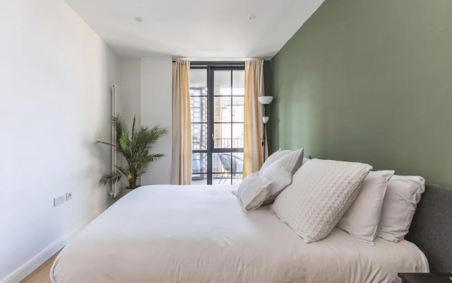 Stylish Hackney Wick Apartment With Terrace