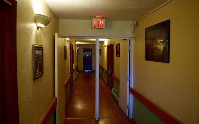 Brookside Inn