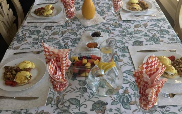 Fairways B&B - Couples Retreat