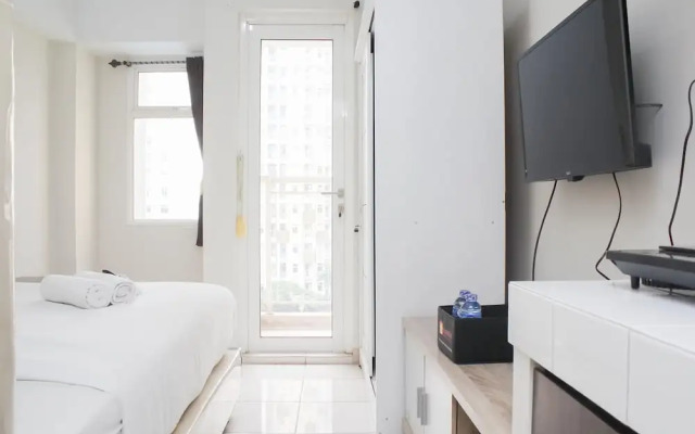 Comfort and Simply Studio at Springlake Summarecon Bekasi Apartment