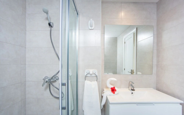 Sun Of The Bay Vidalba 2 (B2 - A2)