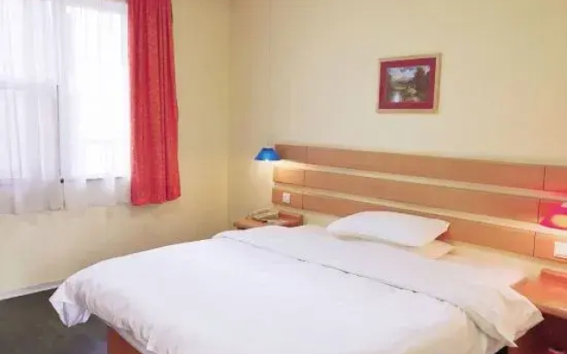 Pebble Motel (Kunming Dounan Flower City Longcheng Street)