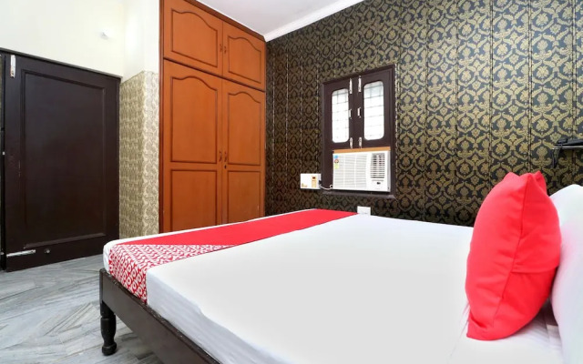 Hotel Mall Residency By OYO Rooms