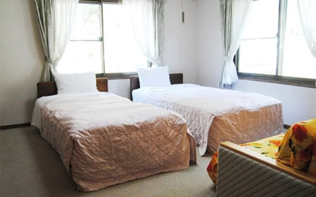 Nojiri Lake Side Hotel