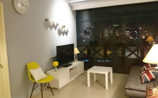 Thirteenth Floor Vacation Home