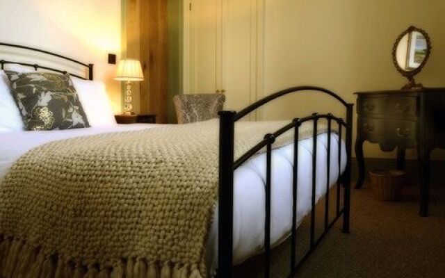 Ashley House Bed and Breakfast