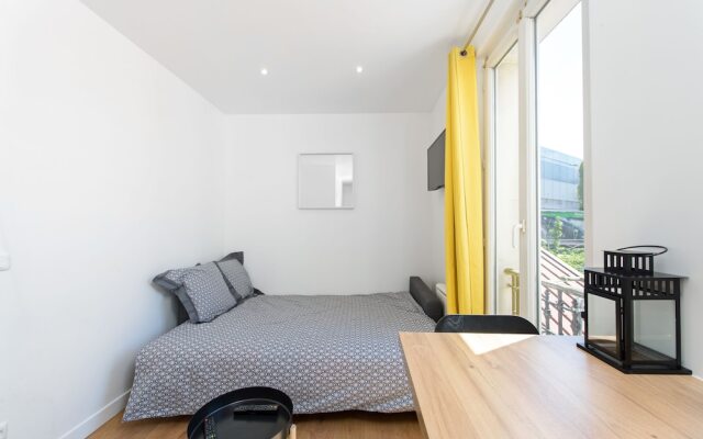 studio 2 persons cosy Paris