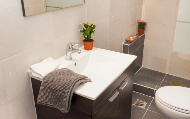 Glyfada Square Modern And Cozy Apartment