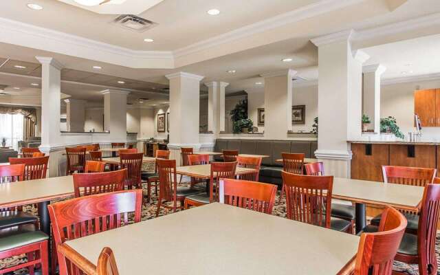 Comfort Suites Valdosta Mall Area