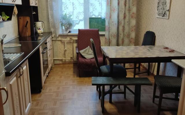 Апартаменты на улице Брянская 11