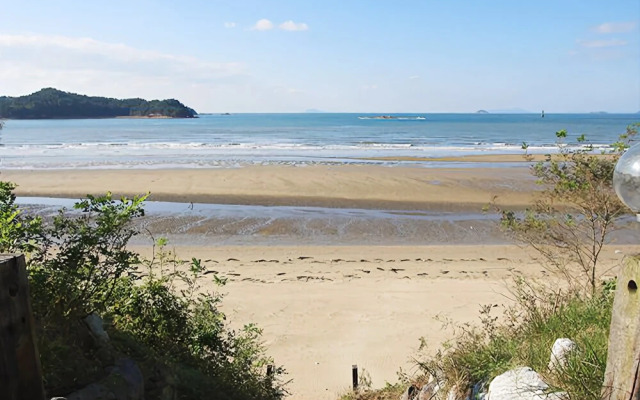 Taean Beach & Castle Pension
