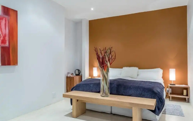 Colourful Manor Guesthouse