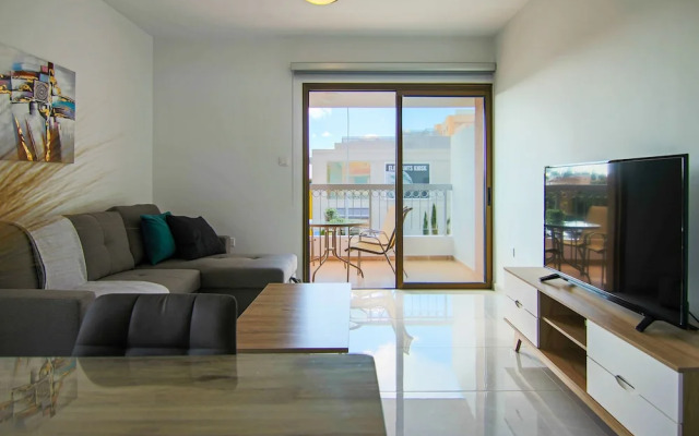 Phaedrus Living: CityView Luxury Flat Georgos 203