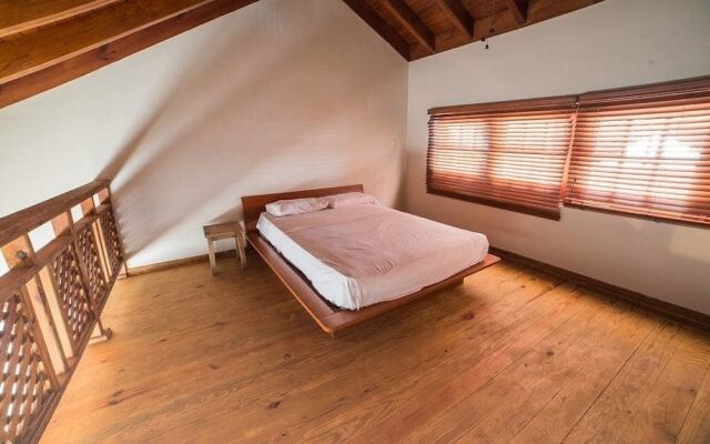 8BR 9BA Barranca Villa by ASVR
