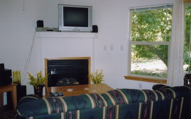 Sequoia Riverfront Cabins