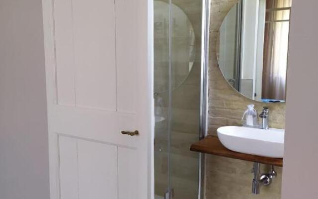 B&B Suite 44