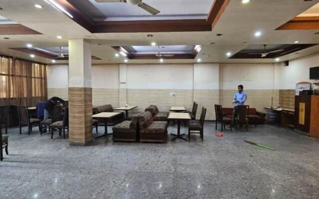 Hotel Jageer Bawana