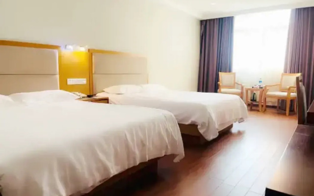 Homeinn Hotel (Yangjiang Yangdong Western Coastal Expressway Entrance)