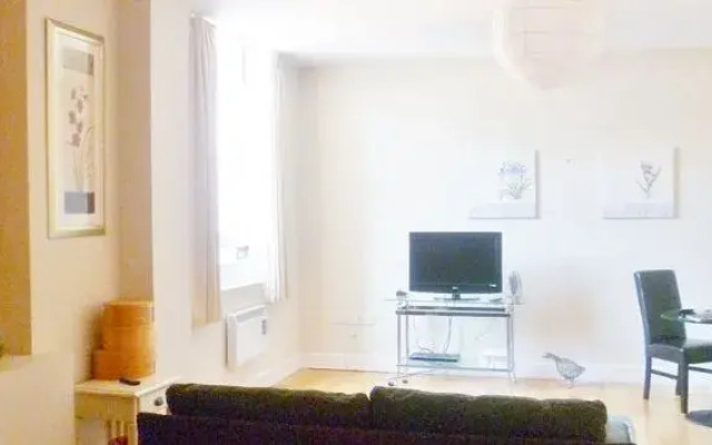 MAX Serviced Apartments Norwich Hardwick House