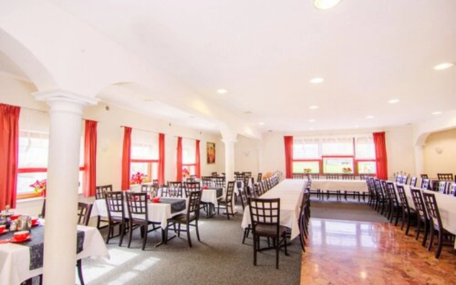 Hotel Bohn