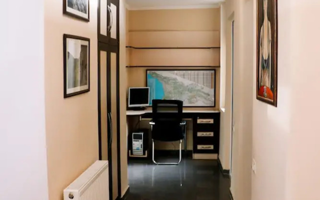 Apartment Alpha Leonidze with Fireplace